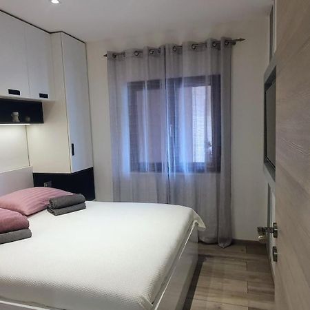 Holiday Home Jass Near Makarska Zagvozd Bagian luar foto