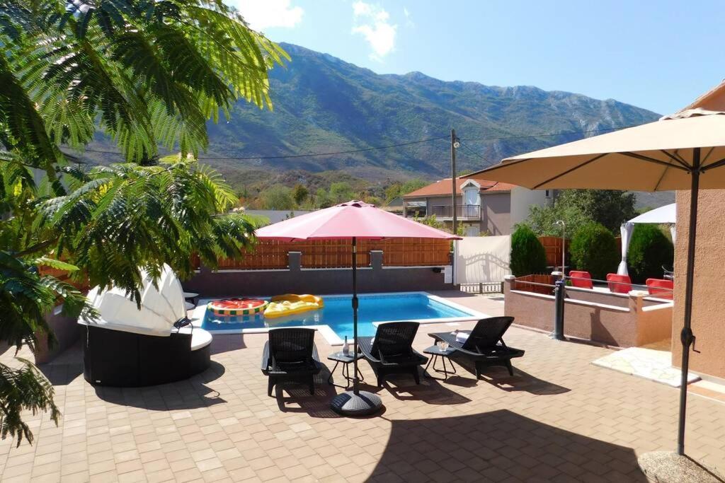 Holiday Home Jass Near Makarska Zagvozd Bagian luar foto
