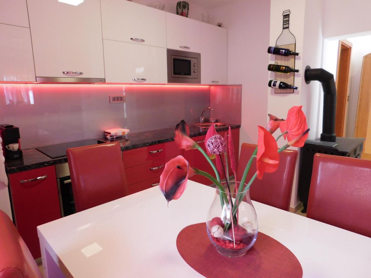 Holiday Home Jass Near Makarska Zagvozd Bagian luar foto