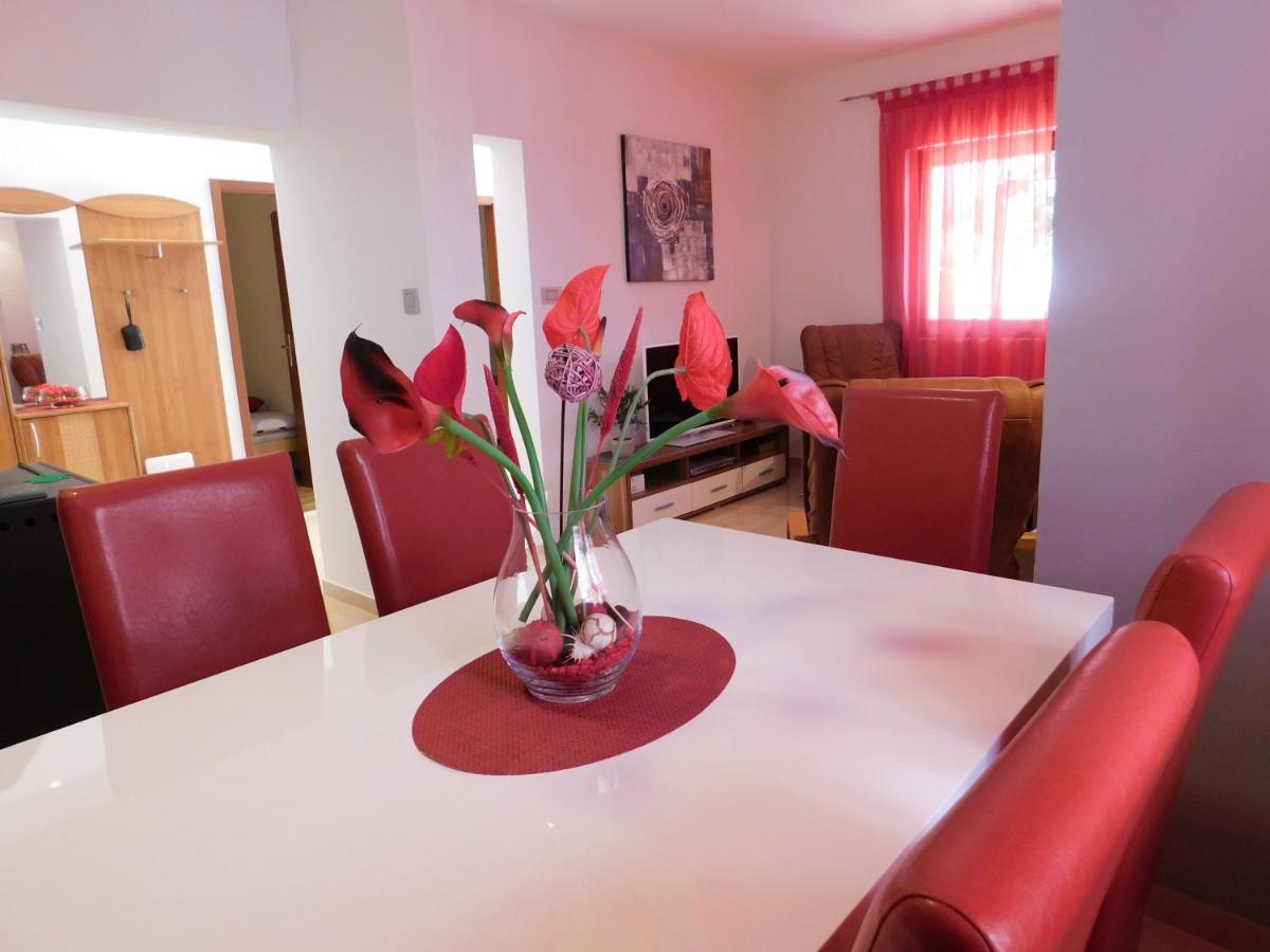 Holiday Home Jass Near Makarska Zagvozd Bagian luar foto