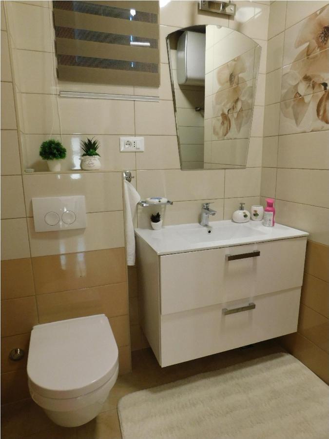 Holiday Home Jass Near Makarska Zagvozd Bagian luar foto