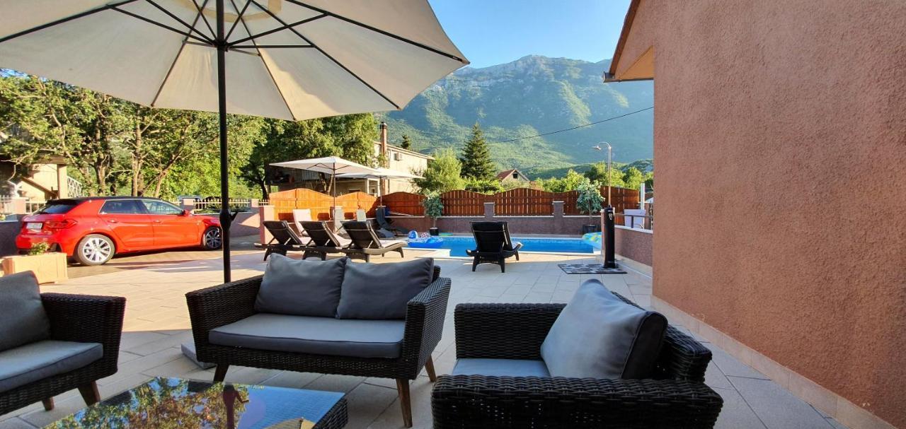 Holiday Home Jass Near Makarska Zagvozd Bagian luar foto