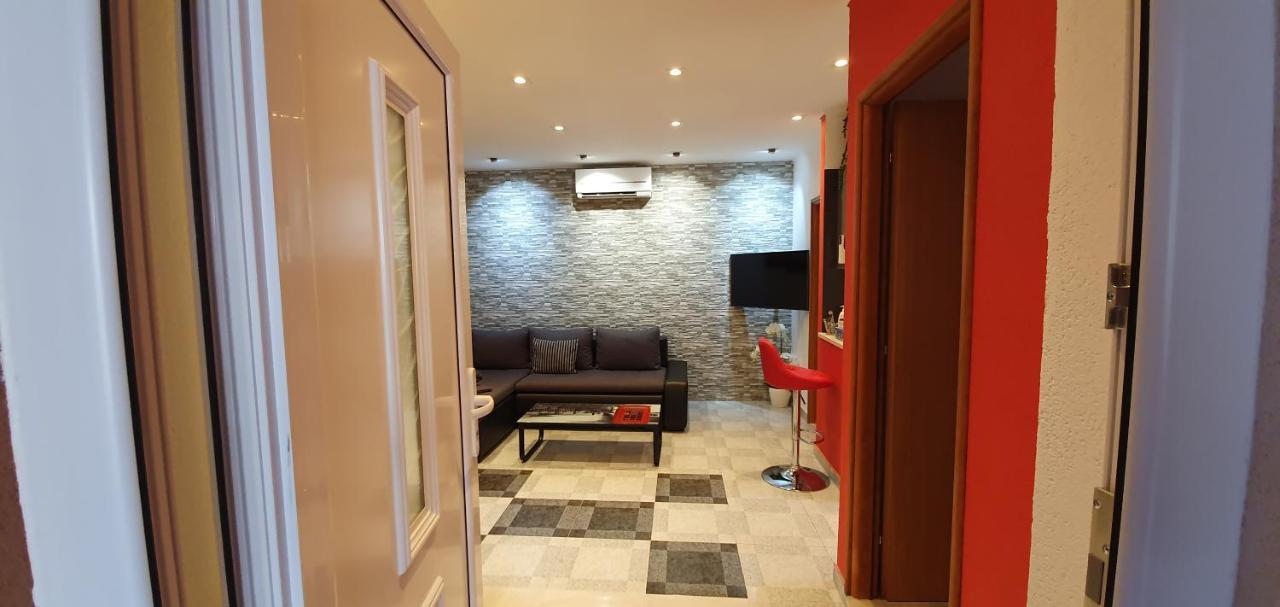 Holiday Home Jass Near Makarska Zagvozd Bagian luar foto