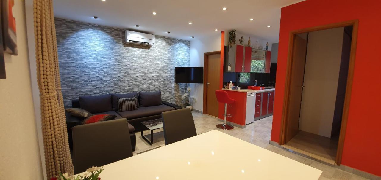 Holiday Home Jass Near Makarska Zagvozd Bagian luar foto