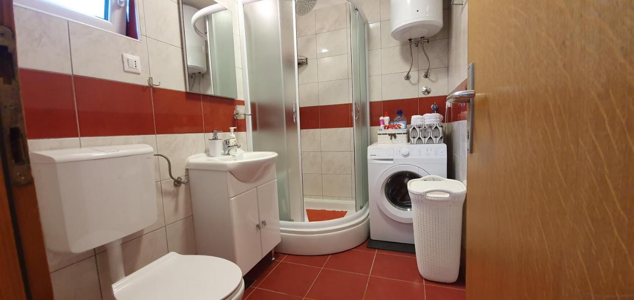 Holiday Home Jass Near Makarska Zagvozd Bagian luar foto